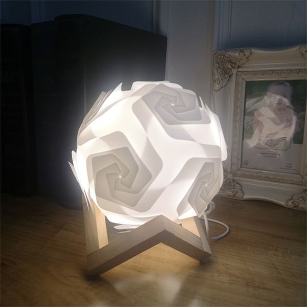 nordic style led bedside moon shaped table creative usb simple decorative lamp for children's bedroom
nordic style led bedside moon shaped table creative usb simple decorative lamp for children's bedroom