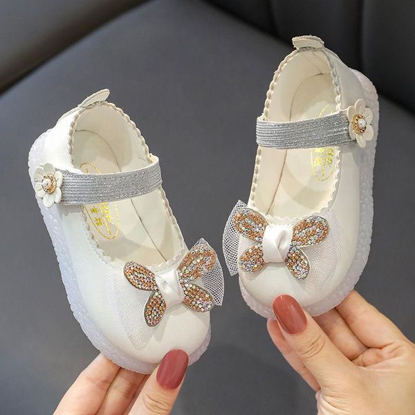 est summer kids shoes 2021 fashion leathers sweet children sandals for girls toddler baby breathable pu out bow flat, Black;grey
est summer kids shoes 2021 fashion leathers sweet children sandals for girls toddler baby breathable pu out bow flat, Black;grey