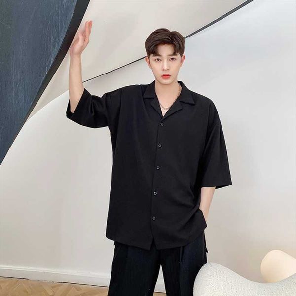 men's casual shirts five sleeves short loose large size summer leisure city youth shirt fashion trend lapel personality, White;black
men's casual shirts five sleeves short loose large size summer leisure city youth shirt fashion trend lapel personality, White;black