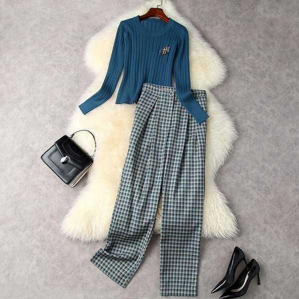 women's two piece pants set female 2021 clothing autumn winter pullover slim elastic knitted sweater + vintage plaid wide leg, White
women's two piece pants set female 2021 clothing autumn winter pullover slim elastic knitted sweater + vintage plaid wide leg, White
