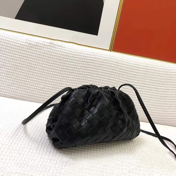 2022designer bag handbag sacoche crossbody bag tote fashion brand genuine leather thin shoulder strap knitting many colors pleat
2022designer bag handbag sacoche crossbody bag tote fashion brand genuine leather thin shoulder strap knitting many colors pleat