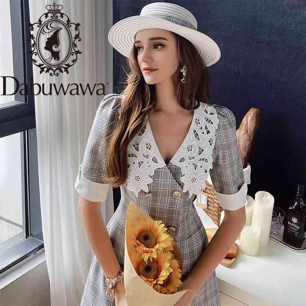dabuwawa exclusive vintage plaid dress women appliques collar double breasted elegant split hem dress office lady do1bdr077 210520, Black;gray
dabuwawa exclusive vintage plaid dress women appliques collar double breasted elegant split hem dress office lady do1bdr077 210520, Black;gray