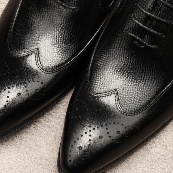 handmade mens wingtip oxford shoes black brown genuine leather brogue mens dress shoes classic business formal shoes for men
handmade mens wingtip oxford shoes black brown genuine leather brogue mens dress shoes classic business formal shoes for men