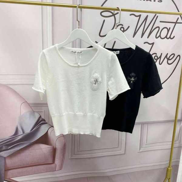 ch cross leather label bottomed shirt women's summer slim thin versatile white short sleeve knitted t-shirt, White;black
ch cross leather label bottomed shirt women's summer slim thin versatile white short sleeve knitted t-shirt, White;black