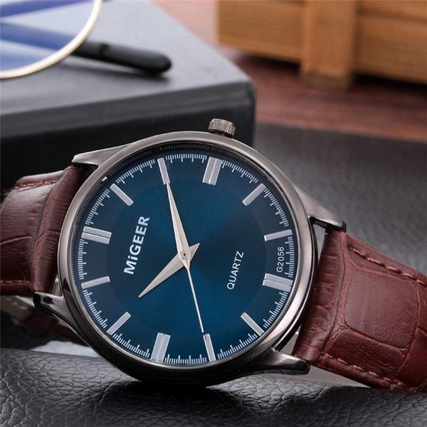 wristwatches fashion design retro pu leather band analog alloy quartz wrist watch simple casual watches men clock, Slivery;brown
wristwatches fashion design retro pu leather band analog alloy quartz wrist watch simple casual watches men clock, Slivery;brown