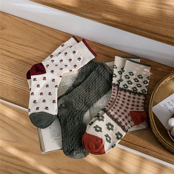 autumn winter cotton pile contrast floret, Black;white 
autumn winter cotton pile contrast floret, Black;white