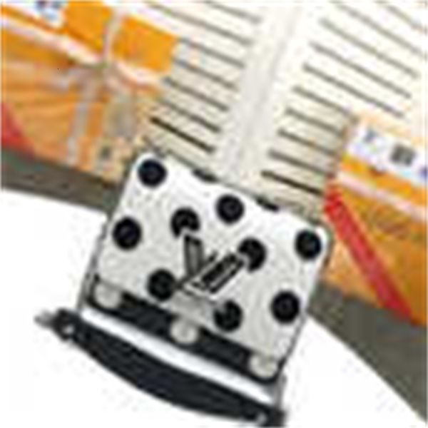 cross brand designer luxury m50331 2020 spring and bags summer women's bag new shoulder handbags iconic totes handles shoulder body bag
cross brand designer luxury m50331 2020 spring and bags summer women's bag new shoulder handbags iconic totes handles shoulder body bag