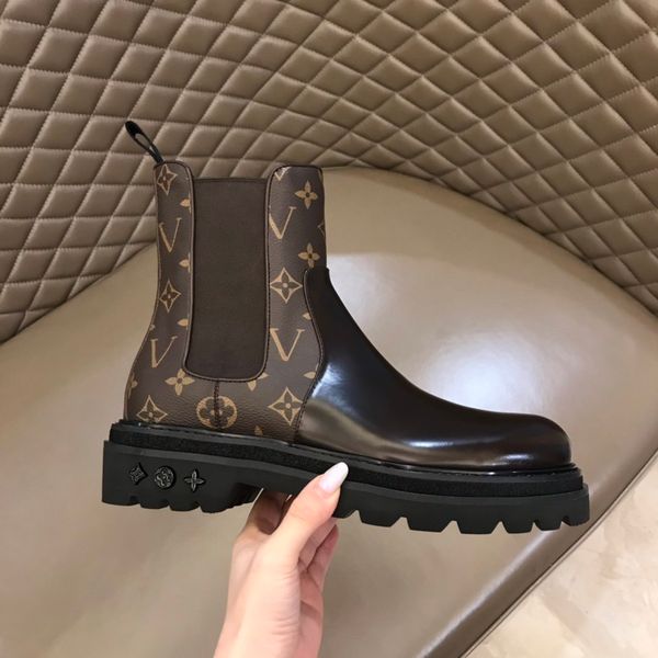 mens rhyton shoes sneaker with mouth lip print luxury designer ny yankees women vintage trainer men oversize a82, Black
mens rhyton shoes sneaker with mouth lip print luxury designer ny yankees women vintage trainer men oversize a82, Black
