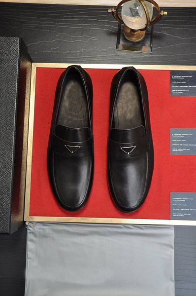 2022 men's fashion business dress shoes slip on casual loafers men brand designer party wedding genuine leather flats size 38-45, Black
2022 men's fashion business dress shoes slip on casual loafers men brand designer party wedding genuine leather flats size 38-45, Black
