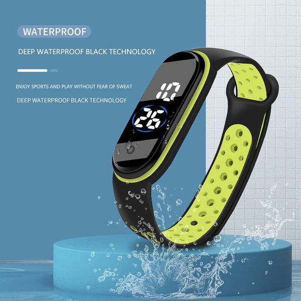 wristwatches 2021 men sport led digital watch men's silicone electronic breathable wristwatch for relogio clock, Slivery;brown
wristwatches 2021 men sport led digital watch men's silicone electronic breathable wristwatch for relogio clock, Slivery;brown