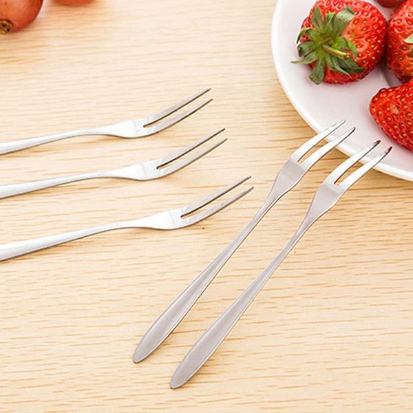 forks 5pcs two-tine fork stainless steel fruit fork\\fashion sign\\house party dessert cake fork, knife and kitchen accessories
forks 5pcs two-tine fork stainless steel fruit fork\\fashion sign\\house party dessert cake fork, knife and kitchen accessories