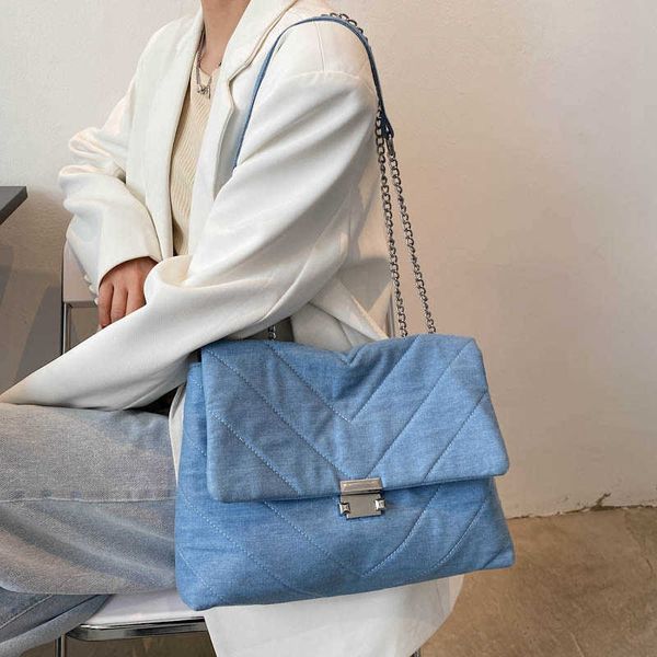 famouse brand blue denim color women shoulder s metal chain canvas crossbody bag lady satchel handbag c0601
famouse brand blue denim color women shoulder s metal chain canvas crossbody bag lady satchel handbag c0601