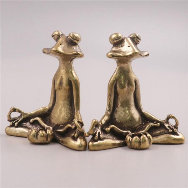 decorative objects & figurines retro brass meditate zen buddhism frog statue small ornament copper animal sculpture incense burner tea pet h
decorative objects & figurines retro brass meditate zen buddhism frog statue small ornament copper animal sculpture incense burner tea pet h