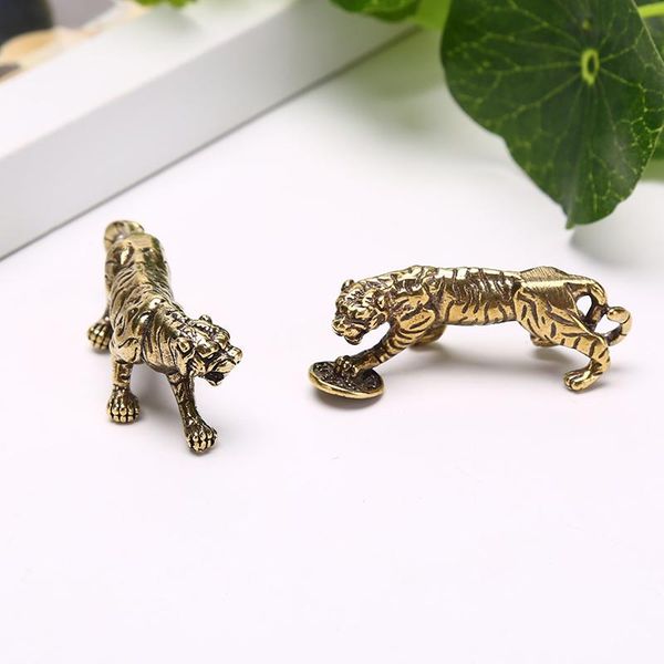 keychains 1pcs solid copper tiger key chains vintage glossy brass animal pendants trinket chinese zodiac tigers charms ornaments, Silver
keychains 1pcs solid copper tiger key chains vintage glossy brass animal pendants trinket chinese zodiac tigers charms ornaments, Silver