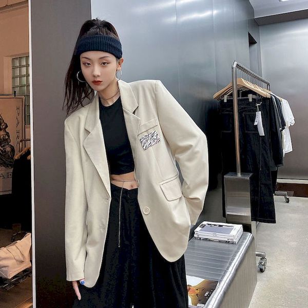2021 spring fashion new high-quality patch lapel single-breasted long-sleeved loose suit jaet women trendy blazer women solid, Black
2021 spring fashion new high-quality patch lapel single-breasted long-sleeved loose suit jaet women trendy blazer women solid, Black