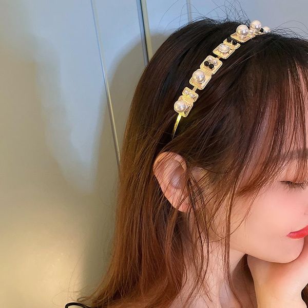 cool gold color alloy imitated pearl round hairpin personality exaggerated irregular geometric square headband for women hair clips & barret, Golden;silver
cool gold color alloy imitated pearl round hairpin personality exaggerated irregular geometric square headband for women hair clips & barret, Golden;silver