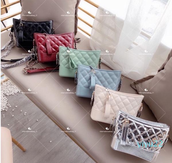 Messenger bag women gabrielle rhombus chain small bag leather female star same style stray fashion shoulder handbags
Messenger bag women gabrielle rhombus chain small bag leather female star same style stray fashion shoulder handbags