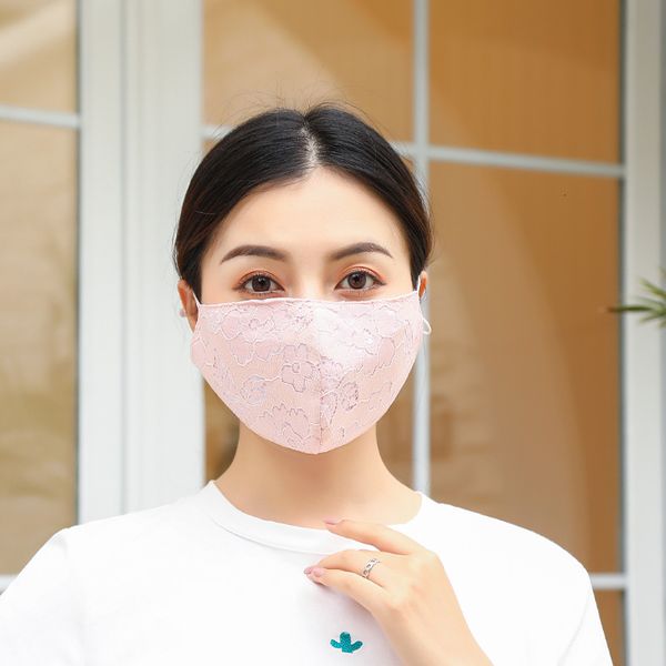 style spring and summer refrhing double layer snow add korean lace mask breathable sunscreen dustproof riding outdoor fashion 
style spring and summer refrhing double layer snow add korean lace mask breathable sunscreen dustproof riding outdoor fashion