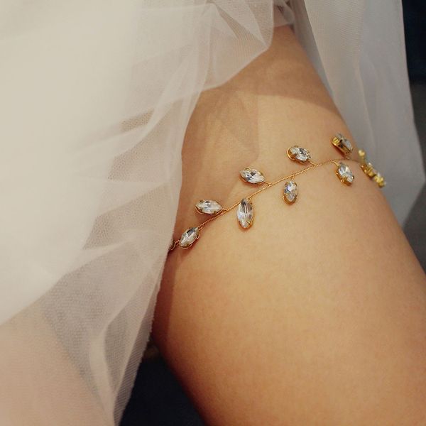 lr020 elegant bridal garters shiny alloy rhinestone with elastic ribbon handmade women leg ring for wedding bride perform, White
lr020 elegant bridal garters shiny alloy rhinestone with elastic ribbon handmade women leg ring for wedding bride perform, White