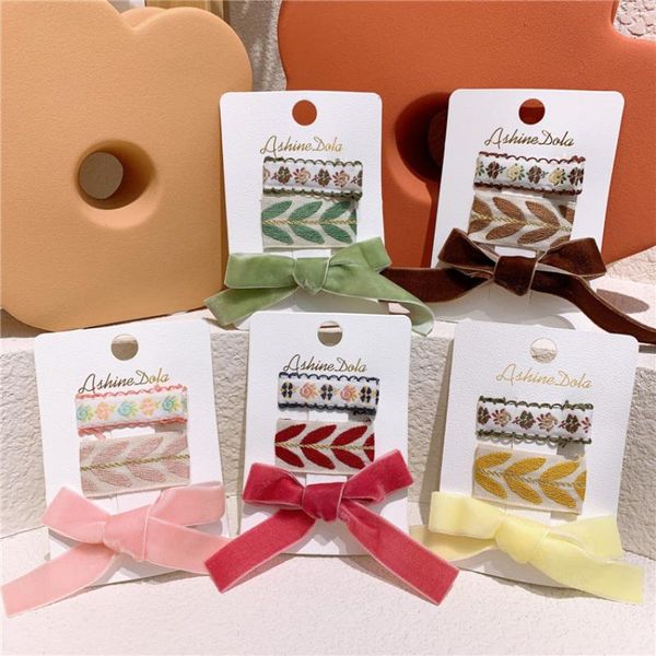 children's fabric embroidery hair clips bb baby girls accessories set headdress kids styling tools barrettes 3pcs, Slivery;white
children's fabric embroidery hair clips bb baby girls accessories set headdress kids styling tools barrettes 3pcs, Slivery;white