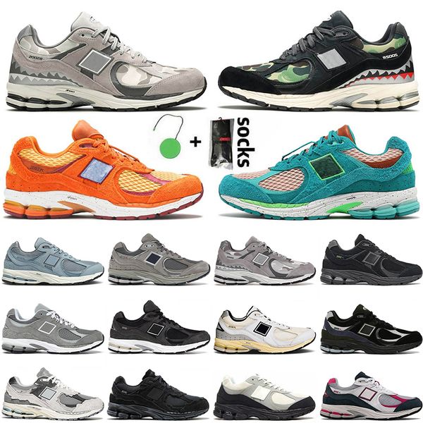 2022 with socks 2002r running shoes mens women platform grey camo black protection pack sea salt deep taupe peace be the journey bb2002 snea
2022 with socks 2002r running shoes mens women platform grey camo black protection pack sea salt deep taupe peace be the journey bb2002 snea