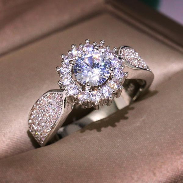 wedding rings elegant female dazzling flower ring zircon anniversary jewelry exquisite crystal engagement fashion, Slivery;golden
wedding rings elegant female dazzling flower ring zircon anniversary jewelry exquisite crystal engagement fashion, Slivery;golden