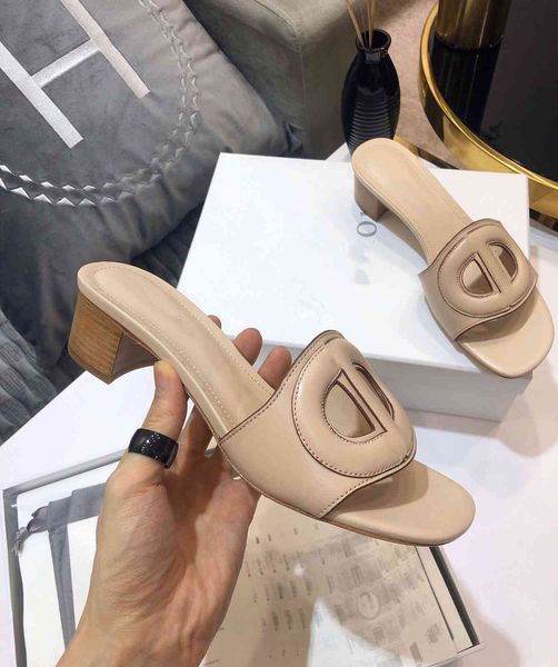 high version of d family cd letter hollow out one line slipper with pig nose on the outside 4ydq zmm, Black
high version of d family cd letter hollow out one line slipper with pig nose on the outside 4ydq zmm, Black