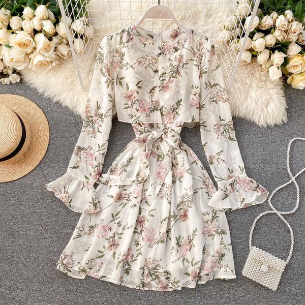 casual dresses 2022 dress women korean sweet print air trumpet sleeve super fairy floating chiffon holiday ins fire little, Black;gray
casual dresses 2022 dress women korean sweet print air trumpet sleeve super fairy floating chiffon holiday ins fire little, Black;gray