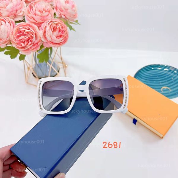 2022 men sunglasses womens wear luxury fashion outdoor driving vacation summer personality full frames square classic sunglasses with frame, White;black
2022 men sunglasses womens wear luxury fashion outdoor driving vacation summer personality full frames square classic sunglasses with frame, White;black