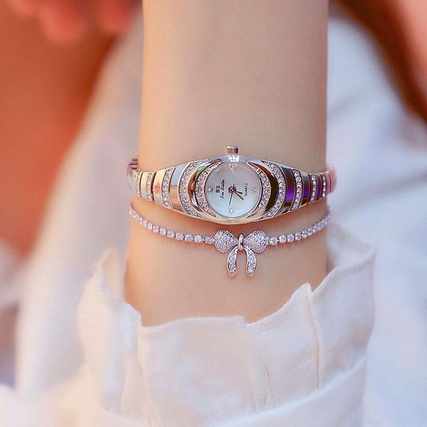 wristwatches small women jewelry watches silver quartz wristwatch bracelet watch fashion casual ladies clock drop, Slivery;brown
wristwatches small women jewelry watches silver quartz wristwatch bracelet watch fashion casual ladies clock drop, Slivery;brown