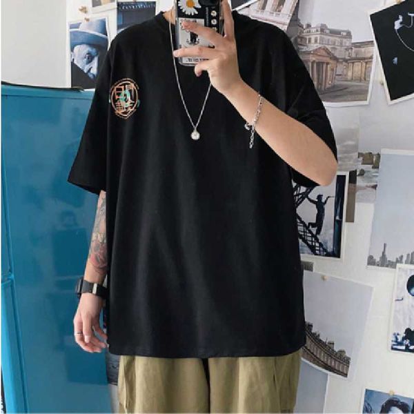 men's short-sleeved t-shirts trendy, handsome and loose-fitting, all-match t-shirts, large size students, White;black
men's short-sleeved t-shirts trendy, handsome and loose-fitting, all-match t-shirts, large size students, White;black