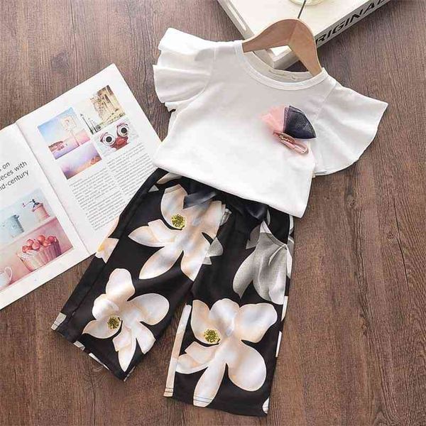 bear leader girls clothes set summer children clothing short sleeve t-shirt and print shorts 2 pcs girl kids clothes suit 210326, White
bear leader girls clothes set summer children clothing short sleeve t-shirt and print shorts 2 pcs girl kids clothes suit 210326, White