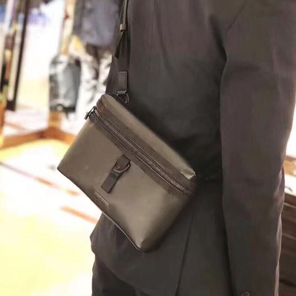 fashion men shoulder bags black handbag leather messenger bag luxury brand cross body men's business totes handbags
fashion men shoulder bags black handbag leather messenger bag luxury brand cross body men's business totes handbags