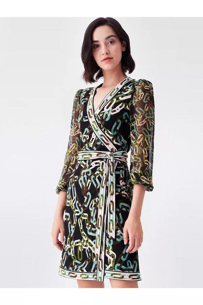 casual dresses chain print is thin, long-sleeved wrap women's tea break dress 2021 early autumn fashion temperament, Black;gray
casual dresses chain print is thin, long-sleeved wrap women's tea break dress 2021 early autumn fashion temperament, Black;gray