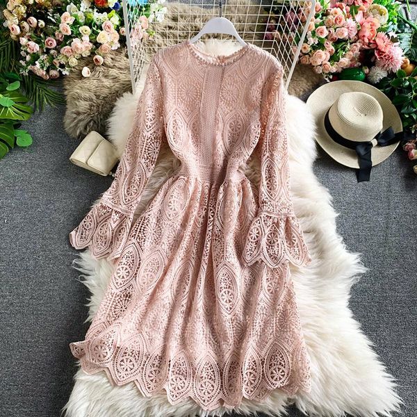 casual dresses spring and autumn fashion lady temperament round neck hollow long sleeve waist thin over the knee lace dress, Black;gray
casual dresses spring and autumn fashion lady temperament round neck hollow long sleeve waist thin over the knee lace dress, Black;gray
