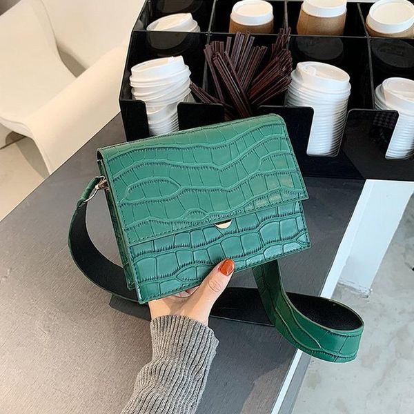 cross body 2021 fashion trend crossbody bags for women solid flap shoulder bag designer handbags and purses small messenger girl
cross body 2021 fashion trend crossbody bags for women solid flap shoulder bag designer handbags and purses small messenger girl