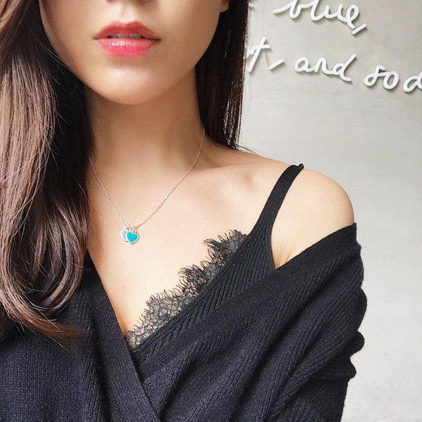chains 925 sterling silver double heart-shaped enamel three-color love pendant ladies necklace fashion classic original gift
chains 925 sterling silver double heart-shaped enamel three-color love pendant ladies necklace fashion classic original gift