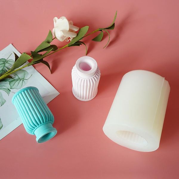 craft tools silicone mold 3d three-dimensional vase diy simulation flower arrangement home decoration plaster crafts
craft tools silicone mold 3d three-dimensional vase diy simulation flower arrangement home decoration plaster crafts