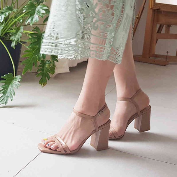 dress shoes sandália feminina de salto alto, sandália da moda com fivela única, para o verão, grosso, preto, bege, 5irp, Black
dress shoes sandália feminina de salto alto, sandália da moda com fivela única, para o verão, grosso, preto, bege, 5irp, Black