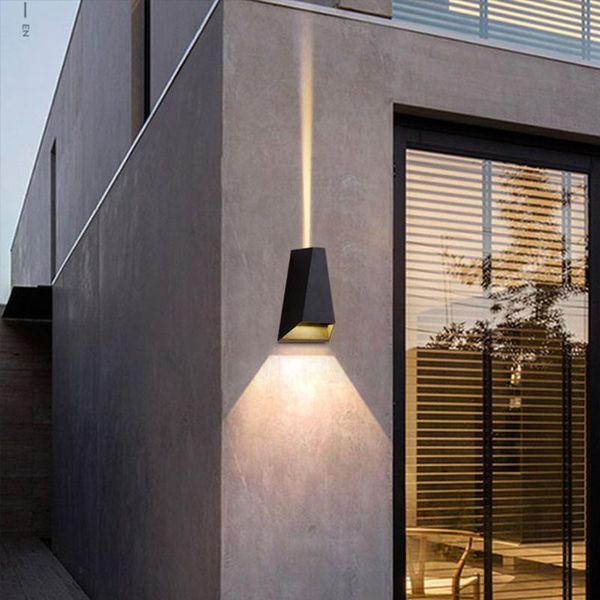 fashion 10w led black wall mounted waterproof lamp up down lights aside corridor living room bedside light fixture
fashion 10w led black wall mounted waterproof lamp up down lights aside corridor living room bedside light fixture