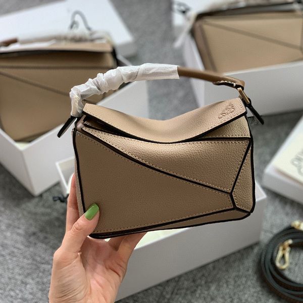 2021 new puzzle geometry mini cow leather stitching pillow bag one shoulder straddle boston crossbody bag women luxurys designers ysj
2021 new puzzle geometry mini cow leather stitching pillow bag one shoulder straddle boston crossbody bag women luxurys designers ysj