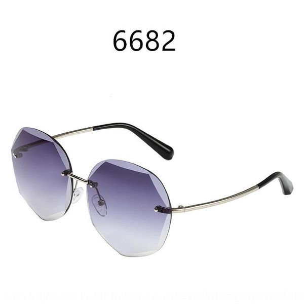7GuS hvZYyocean slice eyeglass Cycling Glasses cutting edge Outdoor Glasses gradient Sunglasses frameless Glasses Metal Women's, White;black
7GuS hvZYyocean slice eyeglass Cycling Glasses cutting edge Outdoor Glasses gradient Sunglasses frameless Glasses Metal Women's, White;black