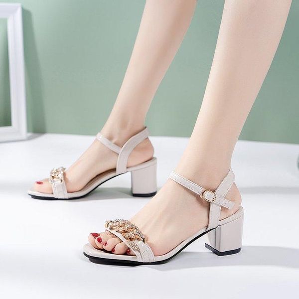 sandals 2021 low heel women metal chain thick shoes summer outdoor elegant open toe heels beige black
sandals 2021 low heel women metal chain thick shoes summer outdoor elegant open toe heels beige black