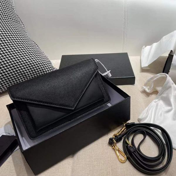 2022luxurys handbag designers bags classic envelope bag shoulder handbags leather high-capacity lady wallet square
2022luxurys handbag designers bags classic envelope bag shoulder handbags leather high-capacity lady wallet square