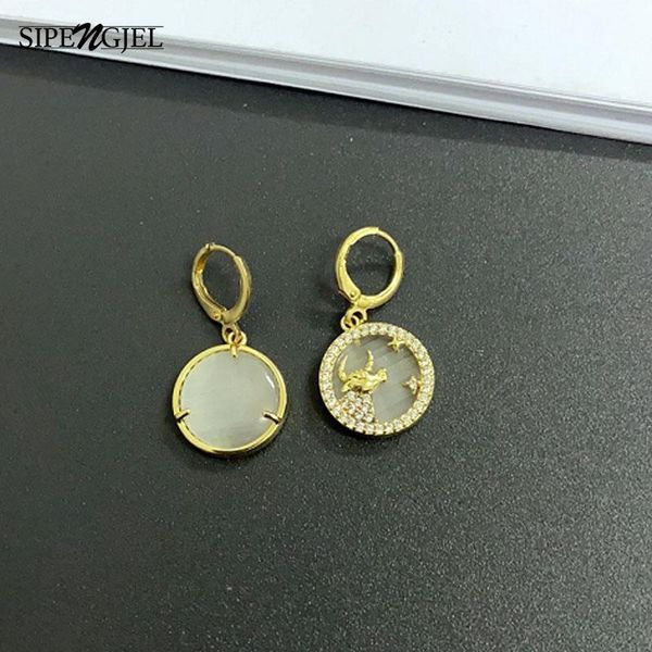 sipengjeltrendy cubic zircon bull drop earrings good quality stone small hoop earings for women jewelery 2021 & huggie, Golden;silver
sipengjeltrendy cubic zircon bull drop earrings good quality stone small hoop earings for women jewelery 2021 & huggie, Golden;silver