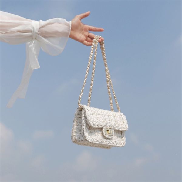 backpack tweed fragrance handbag 2021 spring chain one shoulder messenger strap banquet small square bag female
backpack tweed fragrance handbag 2021 spring chain one shoulder messenger strap banquet small square bag female
