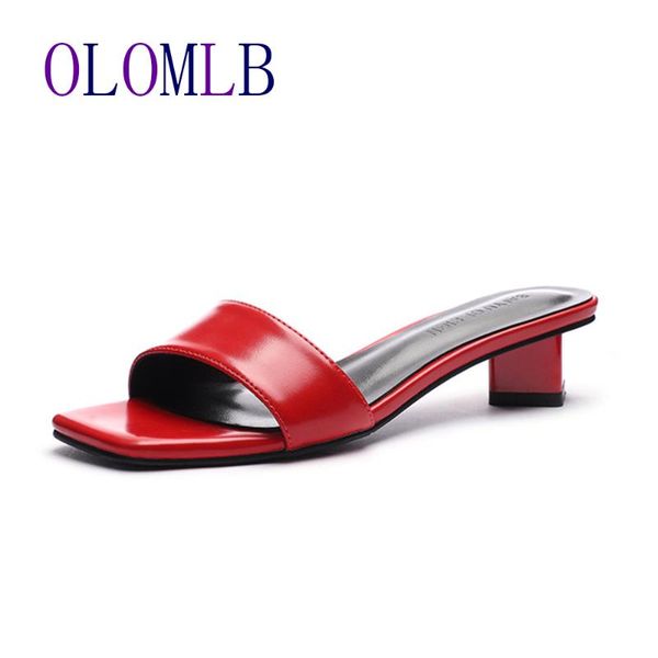 slippers 2021 summer women's shoes patent leather square heel open toe ladies beach c057, Black
slippers 2021 summer women's shoes patent leather square heel open toe ladies beach c057, Black