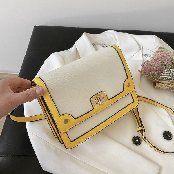 bag female 2021 summer new fashion foreign style color matching single shoulder small square simple texture lock pu messenger bag
bag female 2021 summer new fashion foreign style color matching single shoulder small square simple texture lock pu messenger bag