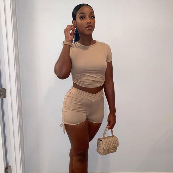 women's tracksuits solid color women 2 piece outfit short sleeve drawstring crop pleated shorts matching set fitness sporty streetwear, Gray
women's tracksuits solid color women 2 piece outfit short sleeve drawstring crop pleated shorts matching set fitness sporty streetwear, Gray