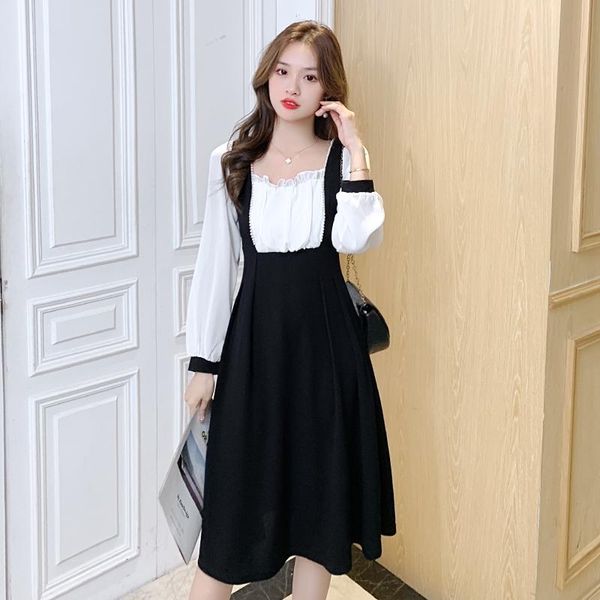 casual dresses 2021 autumn dress retro square collar black and white stitching long sleeve chiffon slim midi formal, Black;gray
casual dresses 2021 autumn dress retro square collar black and white stitching long sleeve chiffon slim midi formal, Black;gray